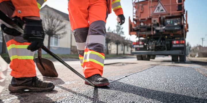 Újabb útszakaszt használhatnak a közlekedők a gödi Duna úton zajló felújítás térségében